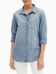 Fitted Boyfriend Shirt in Chambray