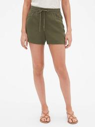 3.5" Pull-On Shorts in Linen-Cotton