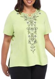 Plus Size Center Embroidered Knit Top