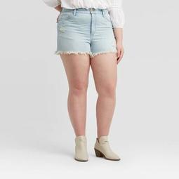 Women's Plus Size Fray Hem Jean Shorts - Universal Thread™ Medium Wash