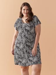 Printed Short Sleeve Dress - In Every Story
