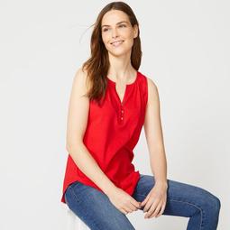BUTTON-FRONT SLEEVELESS KNIT TOP