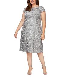 Plus Size Rosettes Lace A-Line Dress