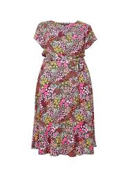 **Billie & Blossom Curve Pink Floral Print Midi Dress