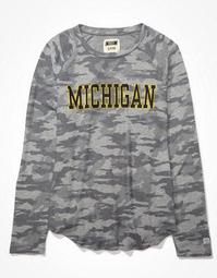 Tailgate Women's Michigan Wolverines Plush Shirt