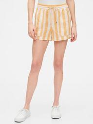 Utility Pull-On Shorts in Linen-Cotton