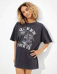Tailgate Women's Queen Oversized Graphic T-Shirt