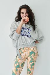 Sunny Days Ahead Graphic Pullover
