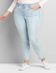 Curvy Fit High-Rise Skinny Jean - Light Wash
