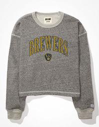 Tailgate Women's Milwaukee Brewers Raw Hem Cropped Sweatshirt