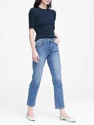 Mid-Rise Relaxed Straight Ankle Jean