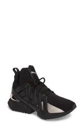 Muse Echo Sneaker