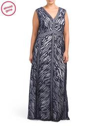 Plus V-neck Textured Panel Gown