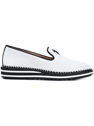 Tim loafers