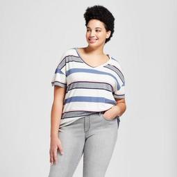 Women's Plus Size V-Neck Stripe Short Sleeve T-Shirt  - Universal Thread™ Navy Stripe
