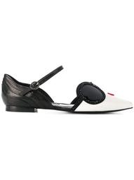 sunglasses pointed ballerina shoes