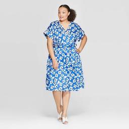 Women's Plus Size Floral Print Short Sleeve V-Neck Capri Wrap Midi Dress - Who What Wear™ Blue/White