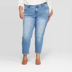 Women's Plus Size Mid-Rise Girlfriend Cropped Jeans - Universal Thread™ Light Wash