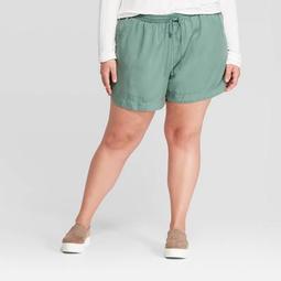 Women's Plus Size Mid-Rise Pull On Shorts - Universal Thread™ Green 