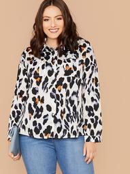 Plus All-over Print Patch Pocket Blouse