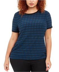 Plus Size Printed Button-Back Top